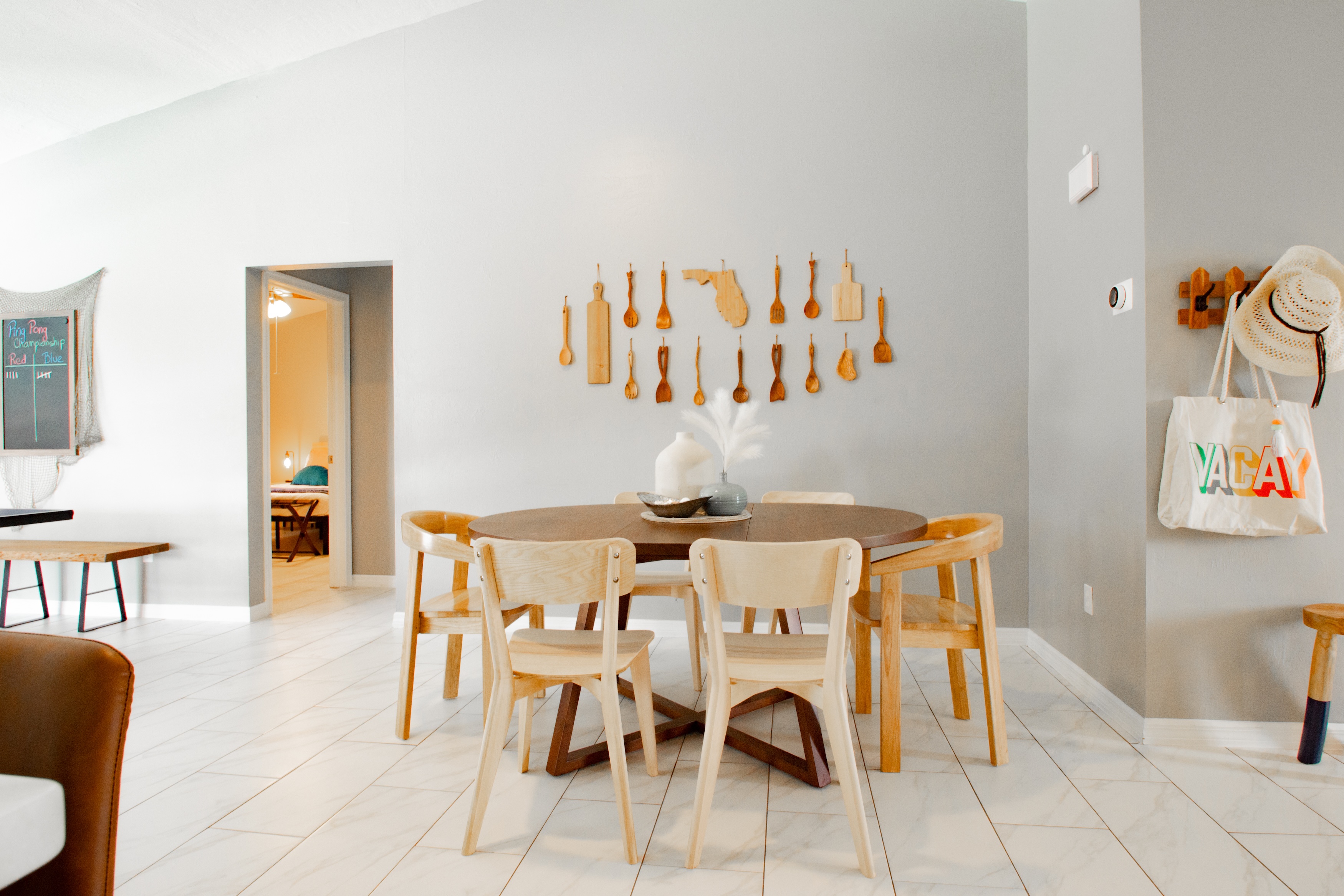 Villa Lucia dining room